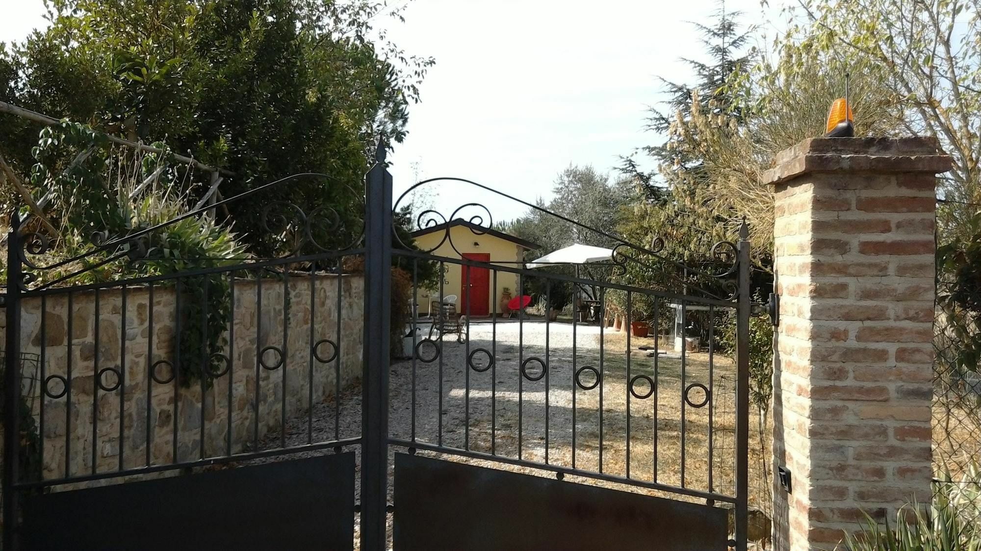 Chalet With One Bedroom In Perugia, With Wonderful Mountain View, Priv 外观 照片